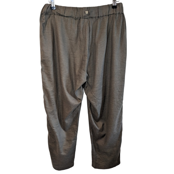 Sherpa Adventure Gear Kiran Chopped Embroidered Hemp Pants Medium - Picture 4 of 6